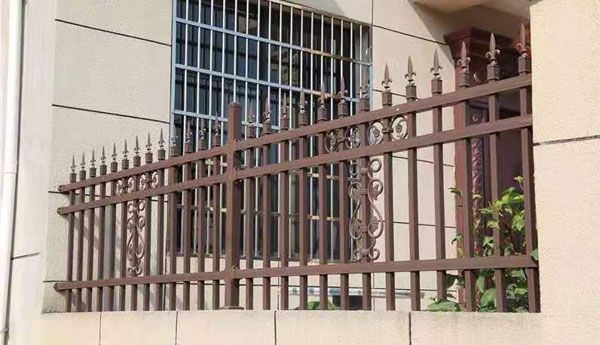 铝艺围栏栏杆的安装很讲究